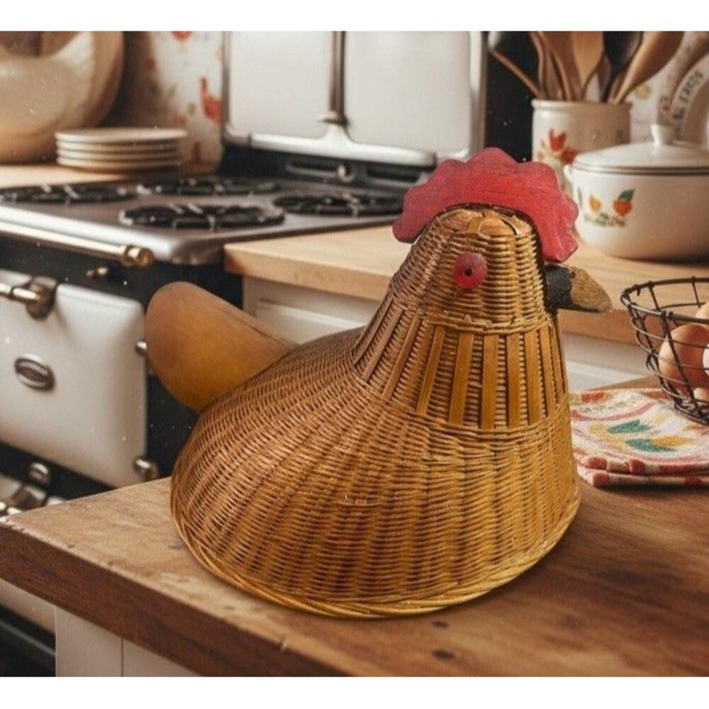 Vintage Wicker Chicken Basket Cover Rooster Farmhouse Decor 8” Round Lid Only